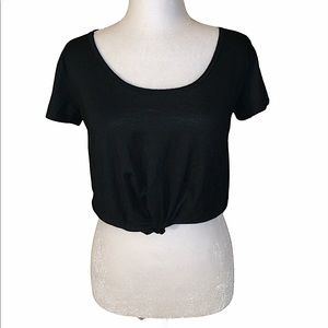 Mudd Cropped Knotted Black T-Shirt